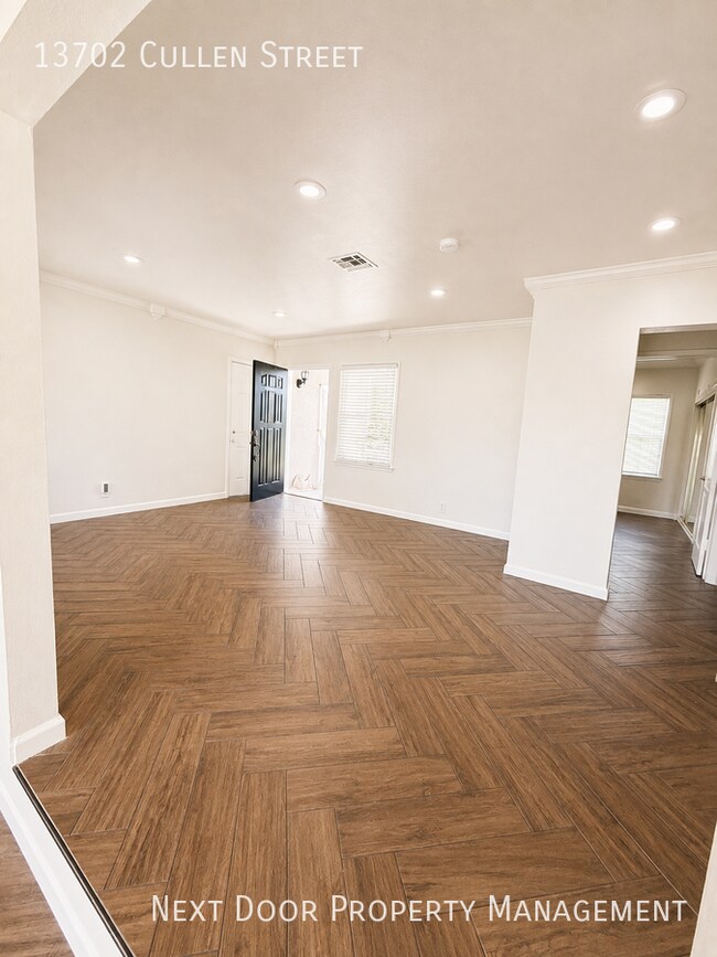 Building Photo - 13702 Cullen St
