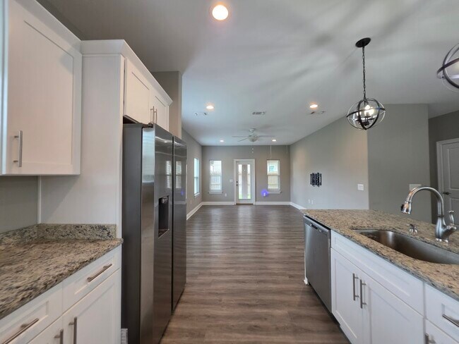 Building Photo - 2331 Hadleigh Hills Ct