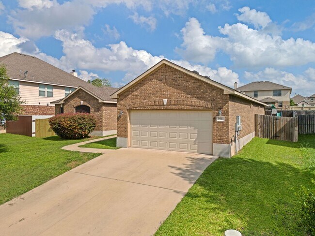 Building Photo - White Rock Estates