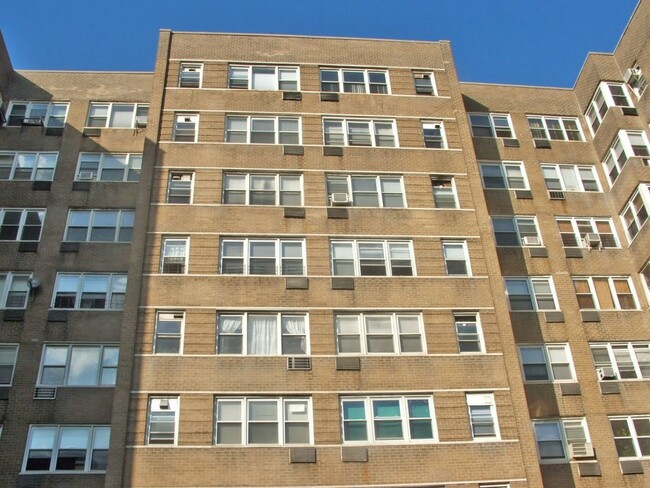 Building Photo - 50 Bayard St