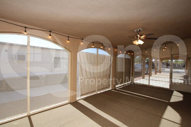 Building Photo - 8935 E Fairway Blvd