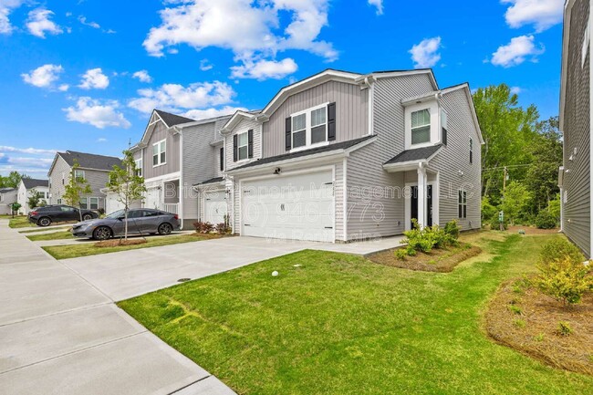 Building Photo - 2220 Belterra Dr