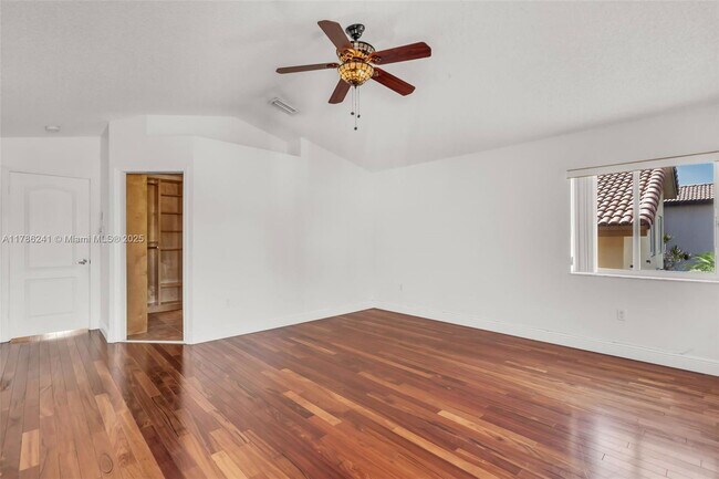 Building Photo - 5160 NW 112th Ct