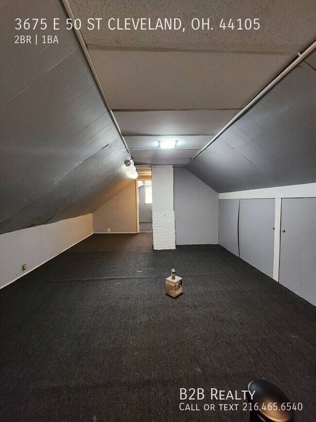 Building Photo - 3675 E 50th St