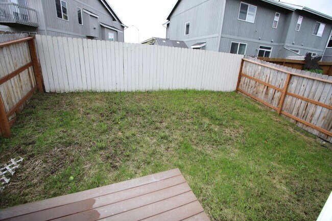 Building Photo - 368 SKWENTNA Dr