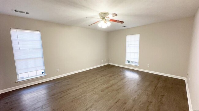 Building Photo - 5757 Sweet Meadow Dr