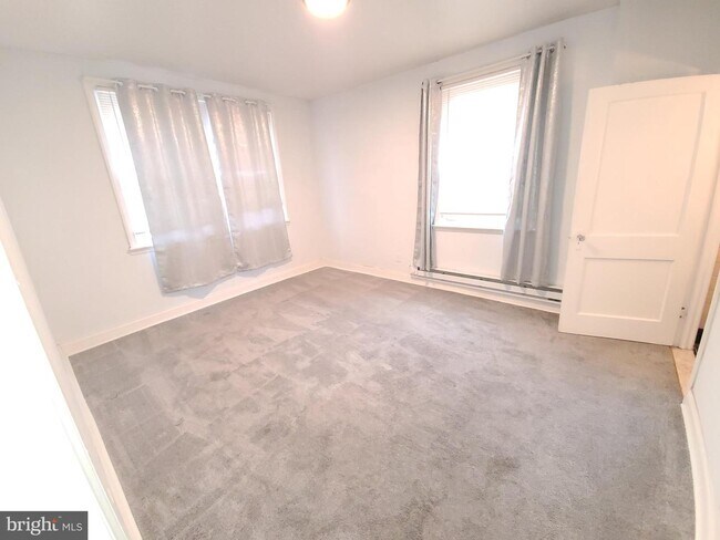 Building Photo - 1401 Alcott St