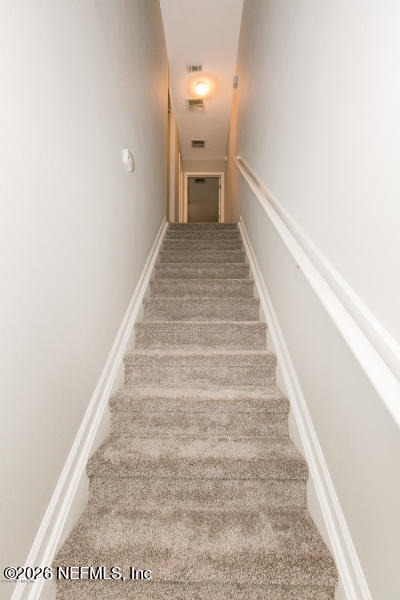 Building Photo - 365 Scrub Jay Dr