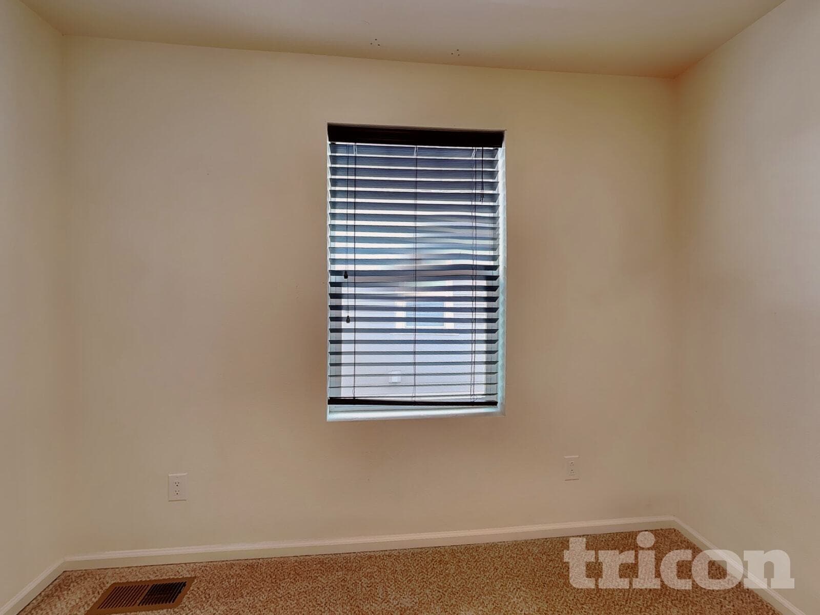 Building Photo - 21895 E Radcliff Cir