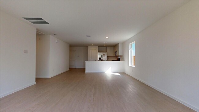 Building Photo - 1634 Birch Wood Dr