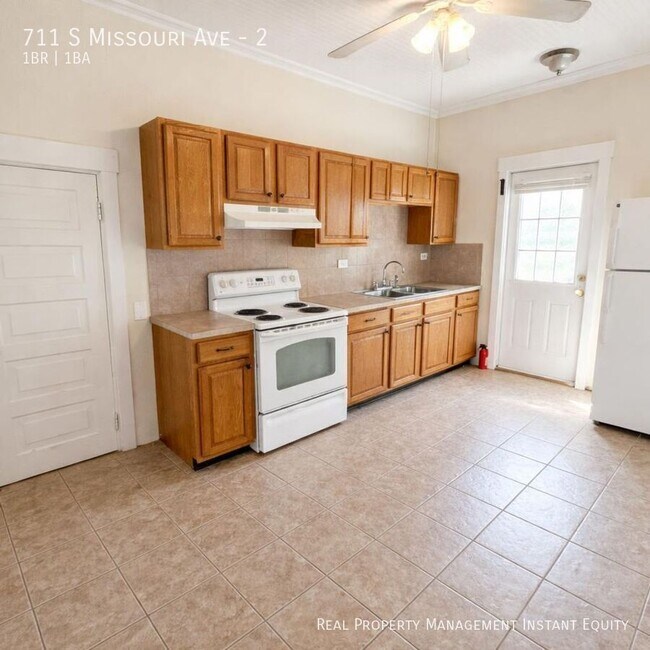 Building Photo - 711 S Missouri Ave