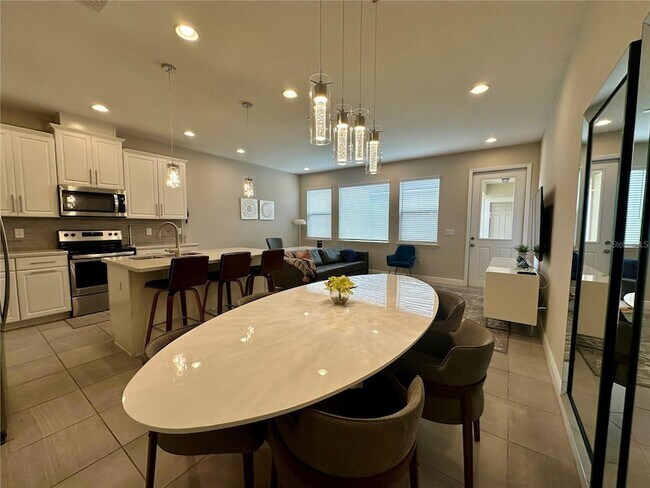 Building Photo - 15845 Marina Bay Dr