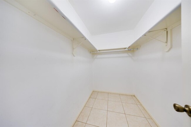 Building Photo - 12914 Townwood Dr