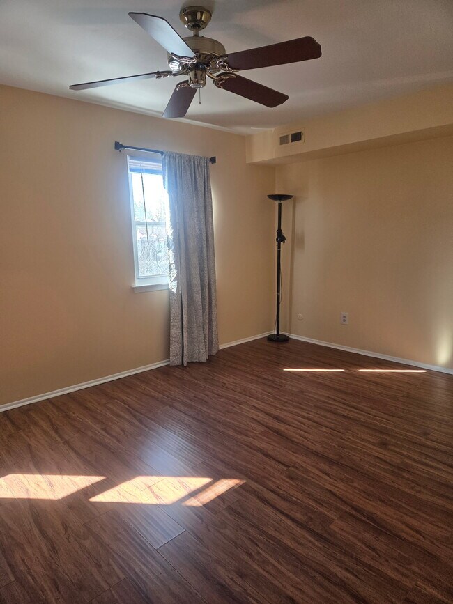 Building Photo - 1724 Rachael St