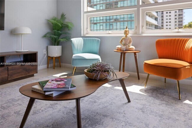 Building Photo - 3250 NE 1st Ave