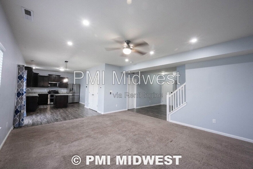 Building Photo - 8171 Brookville Wy