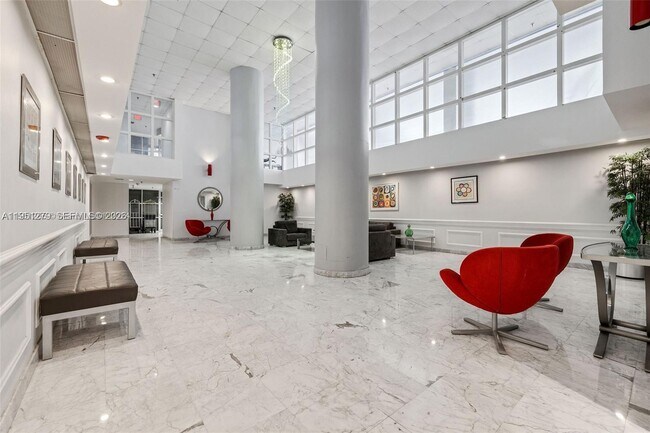 Building Photo - 9341 Collins Ave