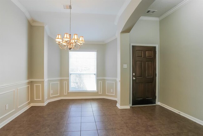 Building Photo - 16630 Convoy Ct