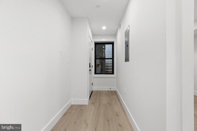 Building Photo - 3923 14th St NW