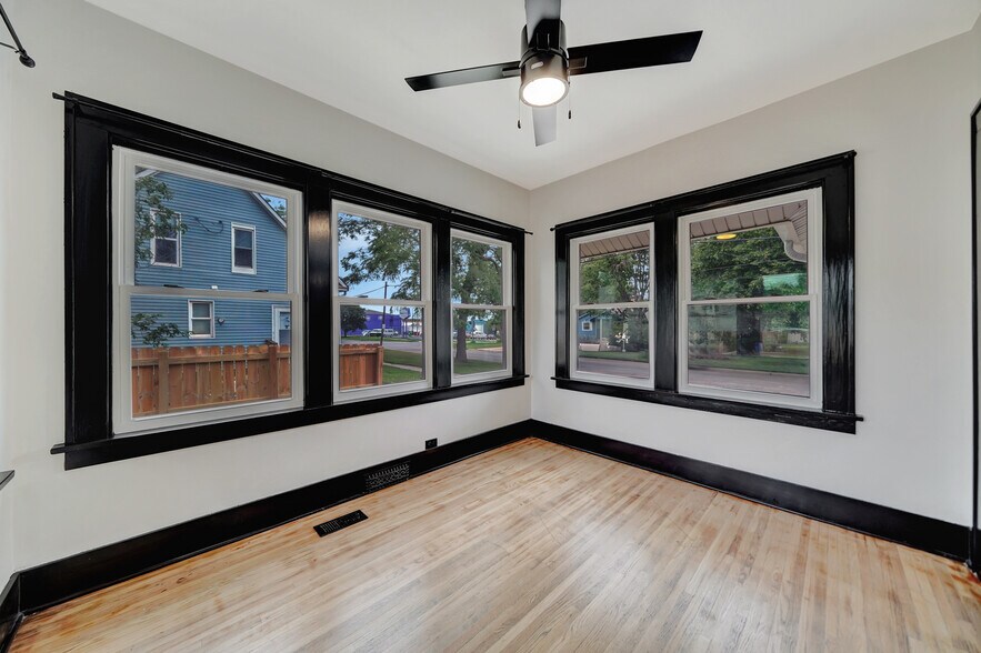 Building Photo - 216 N 25th St