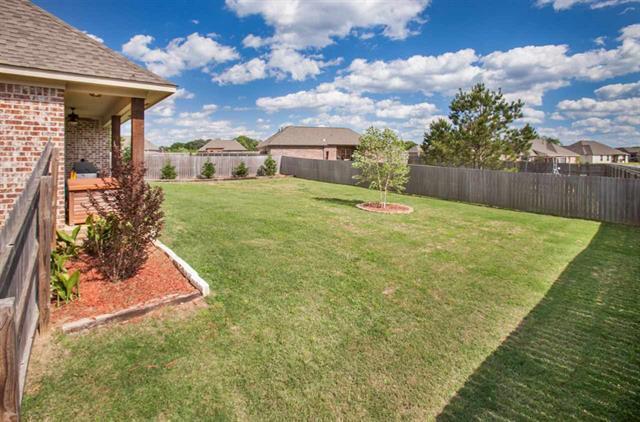 Building Photo - 109 Runner's Way