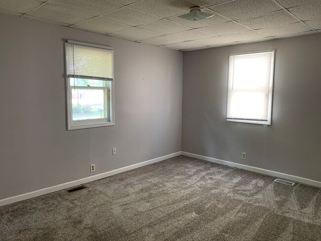 Building Photo - Newly Listed Rental in Williamsville!