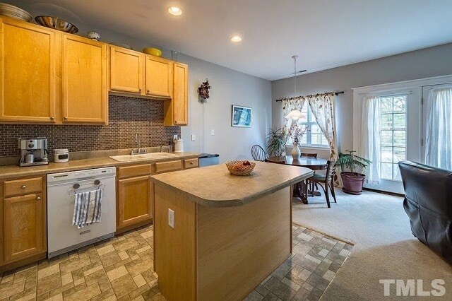 open floor plan kitchen with all appliances - 245 Plaza Dr