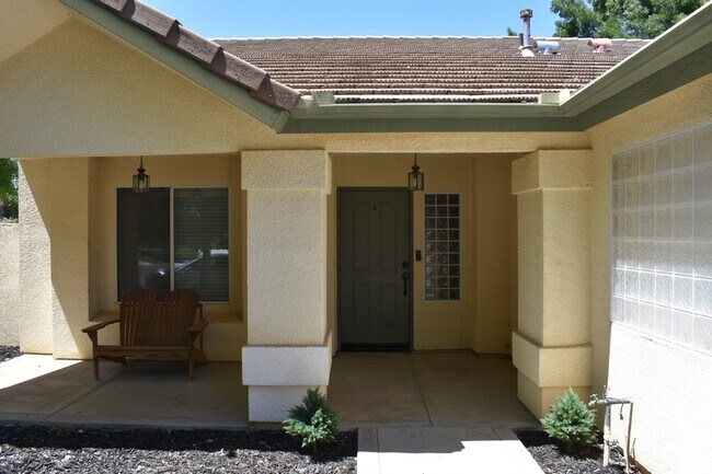 Building Photo - 6310 Diamond Ct