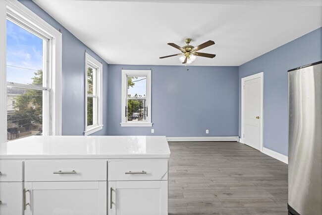 Building Photo - 209 Danforth Ave