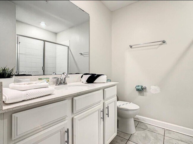 Building Photo - 653 Ocean Course Ave