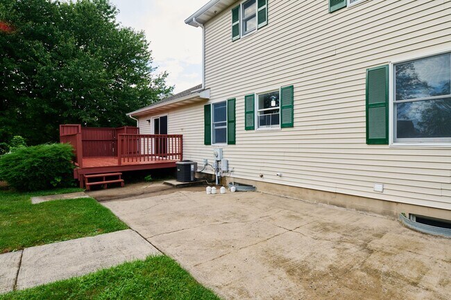 Building Photo - 3017 Fairchild Ln