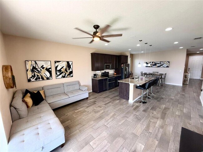 Building Photo - 1685 Gentle Breeze Dr