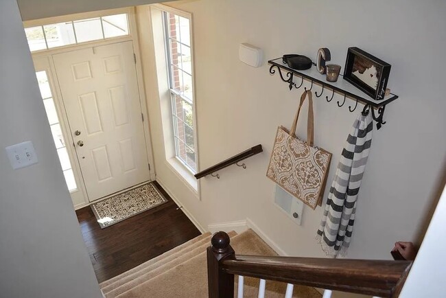 Building Photo - 23540 Hopewell Manor Terrace