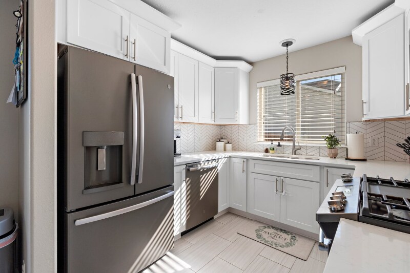 Building Photo - 2687 W Apperson Dr