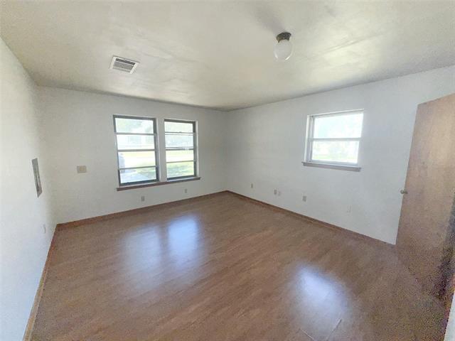 Building Photo - 404 S Coppell Rd