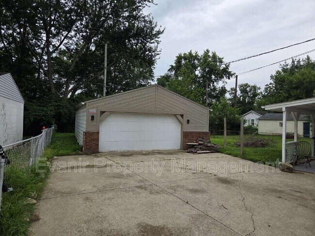 Building Photo - 3623 Bolamo Dr