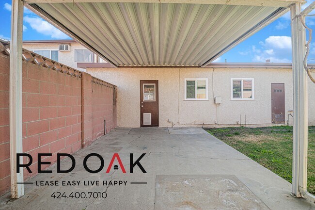 Building Photo - 15301 Woodruff Pl