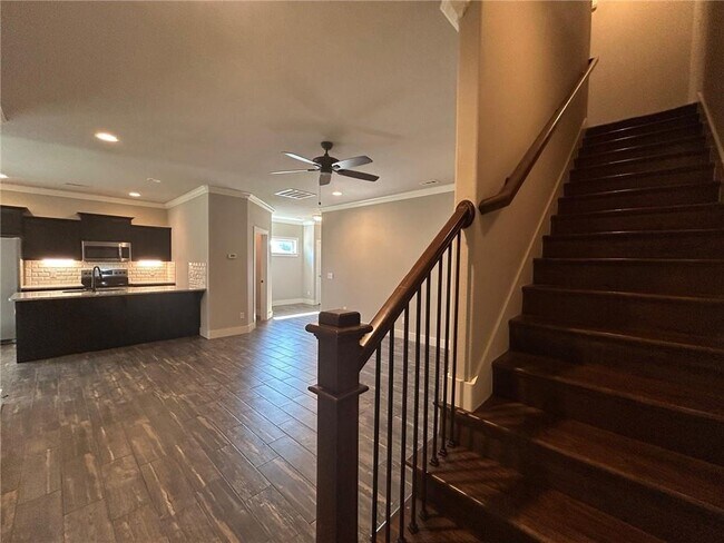 Building Photo - 3100 SW Warberry Ave