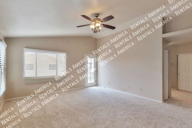 Building Photo - 10327 N Mineral Spring Ln