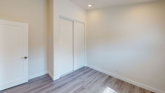 Building Photo - 5836 Baja Dr