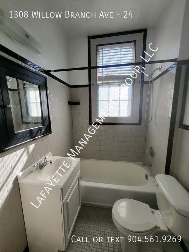 Building Photo - 1308 Willow Branch Ave