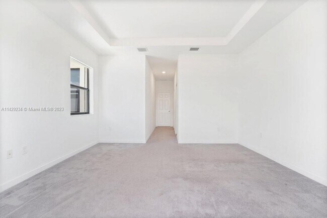 Building Photo - 11036 W 35th Way