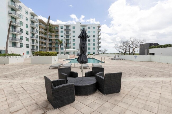 Building Photo - 140 S Dixie Hwy