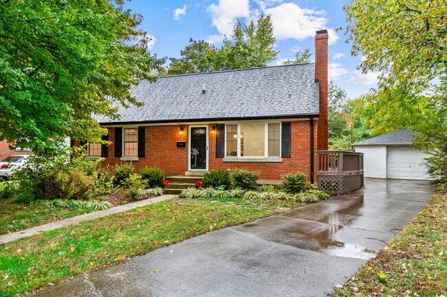 Building Photo - 549 Claymont Dr