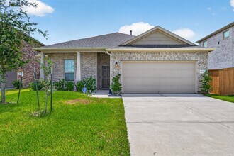 Building Photo - 8111 Star Ter Dr