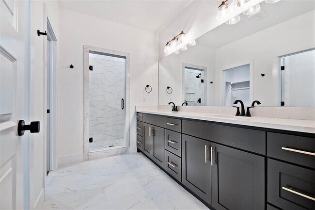 Building Photo - 1 Pagham Ln