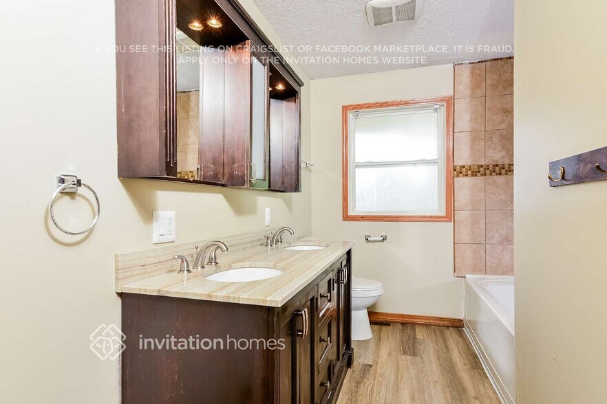 Building Photo - 413 Rush Ave NW