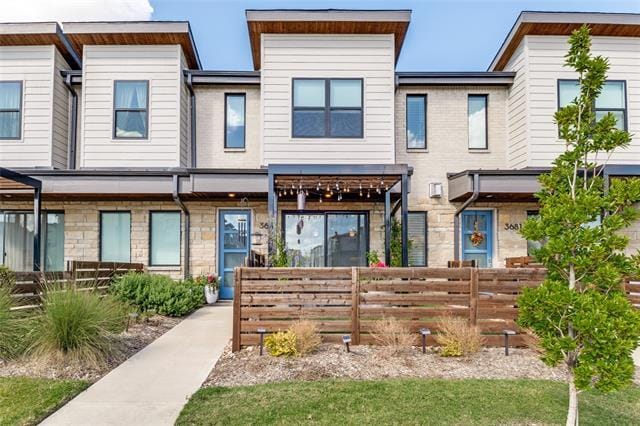 Building Photo - 3691 Rosemont Dr