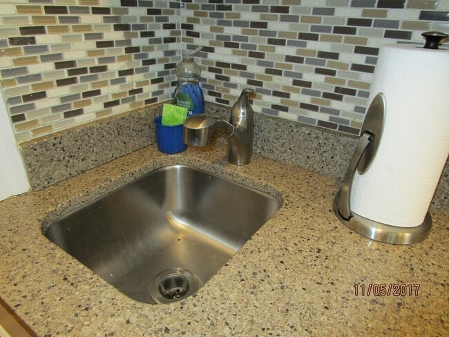 Building Photo - 116 Riverway