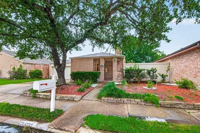 Building Photo - 14222 Stokesmount Dr